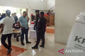 Bawaslu Ambon  tindaklanjuti aksi pengumpulan KTP warga