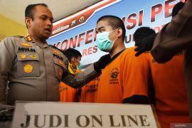 Rilis pengungkapan kasus judi online di Madiun