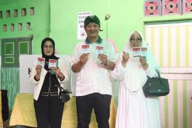 Calon Bupati Kediri Deny apresiasi masyarakat gunakan hak pilih