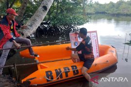 BPBD Bintan pasang papan imbauan waspada buaya Sungai Nosari