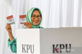 Banten kemarin, siswa SD terseret arus hingga ucapan selamat Airin