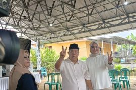 Usai nyoblos, Hidayat Arsani langsung ke kebun