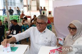 Bustami optimis menang di Pilgub Aceh, Mualem pindah TPS di Aceh Utara