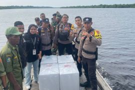 Polsek Rupat Utara kawal distribusi logistik ke TPS pulau terluar
