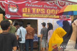 Polisi imbau kandidat unggul versi hitung cepat tahan euforia