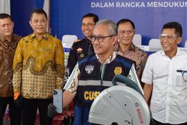 Bea Cukai Soetta menggagalkan pengiriman 102 iPhone tanpa izin