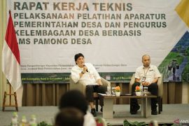 Kemendagri latih 80.000 aparatur desa secara online