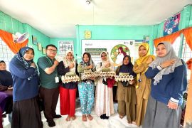 Cegah stunting, Apical Dumai berikan makanan tambahan ke ibu hamil