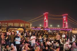 Palembang govt holds first riverside international jazz festival