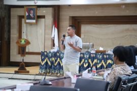 Budayawan apresiasi motif batik sundara loka Kota Tangerang