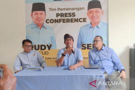 Tim Rudy-Seno klaim dan kawal keunggulan 55,7 persen secara 'real count'