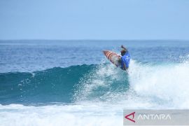Pemprov-PSOI gelar kompetisi surfing internasional di Manokwari