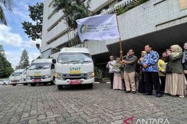 Bapanas serahkan lima mobil SPHP untuk stabilisasi pangan di daerah