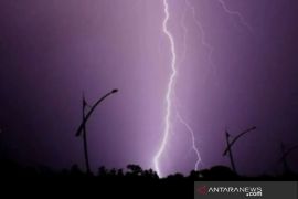 Antisipasi Petir, PLN Batam beri tips jaga perangkat elektronik tetap aman