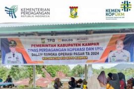 Disdagkop Kampar gelar Pasar Murah di Desa Balun