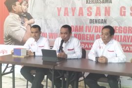Rp2,5 miliar dana pribadi Prabowo digelontorkan untuk bansos