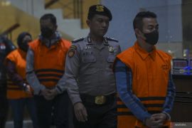 KPK sita uang Rp1,5 miliar dalam penggeledahan di Pekanbaru