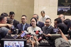 DPR minta Pemerintah dengarkan aspirasi masyarakat sebelum terapkan PPN 12 persen