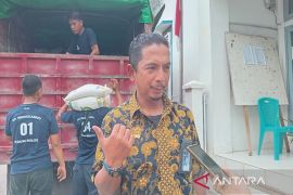 Bulog Baubau distribusikan bantuan pangan lima  daerah sebanyak 500 ton
