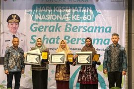 Puskesmas Darul Azhar wins the best award in South Kalimantan