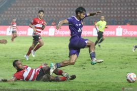 Madura United umumkan lepas bek asing Christian Rontini