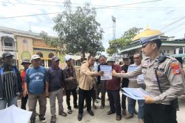 Polres Inhil sosialisasikan tertib lalu lintas ke tukang ojek