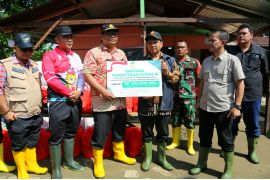 Kemensos salurkan bantuan Rp425juta tangani banjir di Deli Serdang