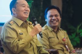 Haji Muhidin ingin seni budaya Kalsel lebih  diperkenalkan di TMII