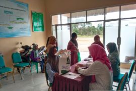 Bulog Belitung salurkan bantuan beras alokasi Desember 2024