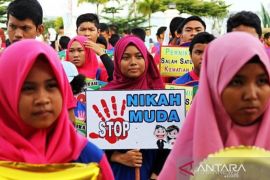 Pernikahan dini berisiko picu gangguan kesehatan mental