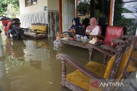 BNPB: Daerah di Pulau Jawa masih harus siaga bencana hingga awal 2025