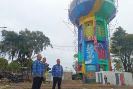 Wali Kota Banjarbaru sidak proyek revitalisasi Van Der Pilj