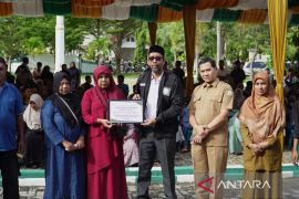 Baitul Mal salurkan Rp6,61 miliar zakat Aceh bantu usaha ultra mikro