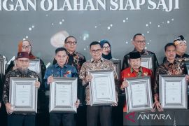 Pemkab Solok terima penghargaan STBM dari Kemenkes RI