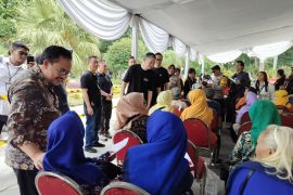 Pemkot Surabaya apresiasi pengobatan gratis Mawar Sharon Peduli