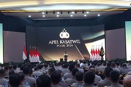 Presiden Prabowo ingatkan Polri harus kurangi pemborosan dan seremoni