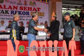 Tapin catat sejarah 12.000 peserta pecahkan tiga rekor MURI