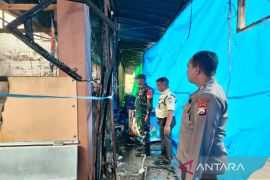 Kantin RSUD dr Slamet Martodirdjo terbakar, polisi lakukan penyelidikan