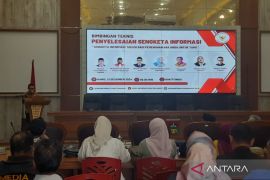 Komisi Informasi edukasi penyelesaian sengketa publik di Bukittinggi