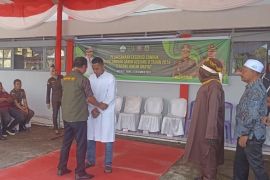 Kejari Bireuen eksekusi hukuman cambuk delapan terpidana judi