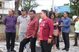 Pj Bupati Buleleng sesalkan keterlambatan proyek GOR Singaraja