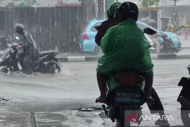 Prakirakan cuaca di kota-kota besar pada umumnya diguyur hujan