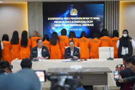 Dirjen Imigrasi amankan 12  WNA jaringan prostitusi internasional