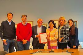 Prof. Deby Vinski dan kampus di Italia kerjasama terkait terapi stem cell