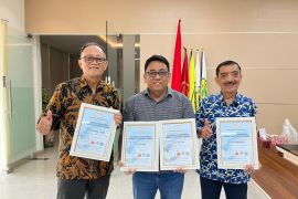 DSI YPTA Surabaya raih empat sertifikasi internasional
