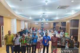 Dispora Pegunungan Arfak sosialisasikan PMM dan e-kinerja bagi guru