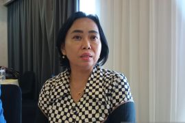 Disnakertrans Mimika beri bantuan modal usaha untuk 83 OAP