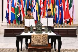 Kemlu serahterimakan enam ODCB yang dipulangkan dari AS ke Kemenbud