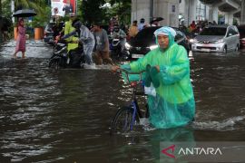 Jalan protokol di Makassar terendam banjir akibat curah hujan tinggi