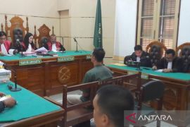 Mantan pemain timnas Irfan Raditya minta dibebaskan dari dakwaan korupsi, ini alasannya